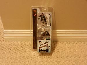 McFARLANE NHL LEMIEUX/GIGUERE 3" ACTION FIGURES NEW IN
