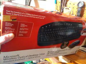 Microsoft wireless keyboard and optical mouse 