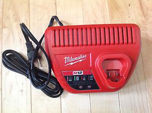 Milwaukee M12 Charger