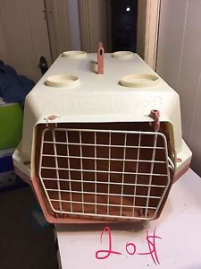 Small kennel (for cats or small dogs)