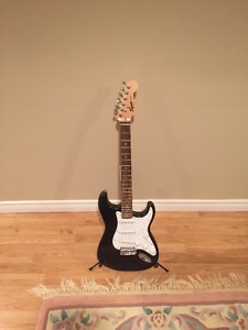 Squire (Fender) Strat Electric Guitar (Balck/White)