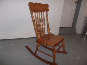 chaises antique./ antique chairs.