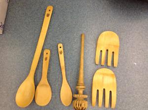 3 Bamboo Spoons & Set Wooden Salad Forks