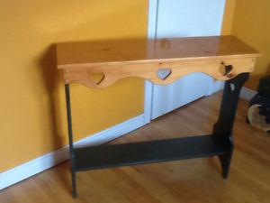 Accent/sofa table