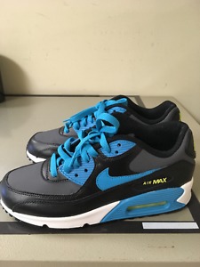 Boys New NIKE AIR MAX Sneakers