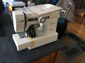 Elnita 220 Sewing Machine works