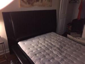 Faux leather bed frame - Queen Size