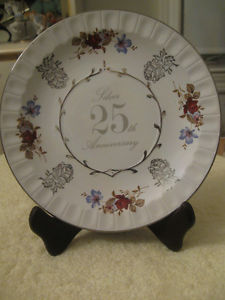 GORGEOUS OLD VINTAGE 8-in."25th SILVER ANNIVERSARY" WALL