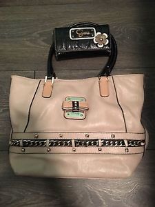 Guess bag and wallet