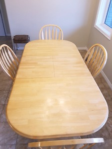 Kitchen Table with 4 chairs.