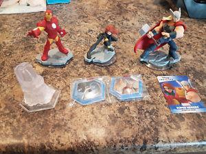 Marvel Disney infinity figures and playset