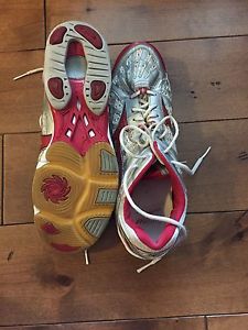 Mizuno volleyball shoes. Men's size 14