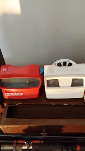 Original view master and 7 booklets for sale.