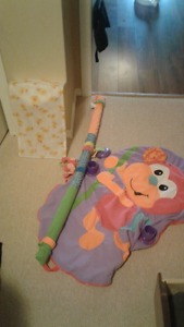 Playmat & bath tub with laying down thing