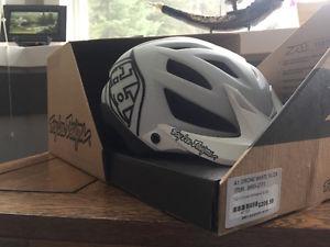  TLD Mountain bike helmet