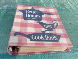 Vintage  Better Homes and Gardens New Cookbook.