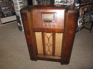 Vintage  WESTINGHOUSE Radio For Sale