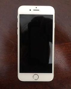 iPhone 6 16gb, unlocked. EXCELLENT condition + Lifeproof