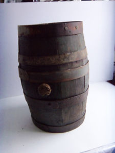 ANTIQUE SMALL BARREL