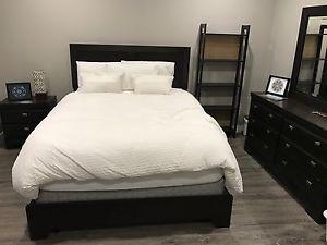 Beautiful 6 piece bedroom set with pillow top mattress.