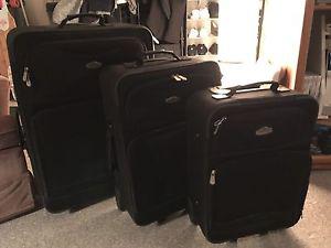 Cambridge 3 piece black luggage set