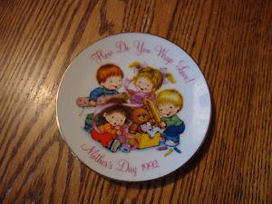 Cute Vintage  Mother's Day Plate