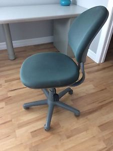 Desk chair