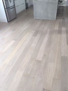 Engineered white oak flooring, 6" random length "