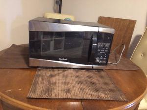 MOVING SALE- Great condition Microwave