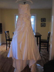 Maggie Soterro Wedding Dress