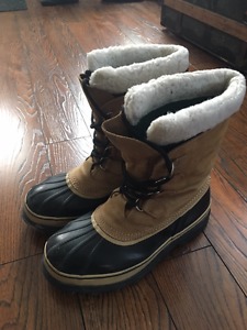 Men's Gently Used Sorel Caribou Winter Boots