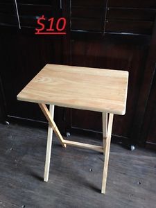 SOLID WOOD FOLDING TABLE