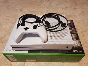 XBox One S 1 TB with Game