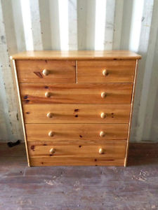 dresser, chest of drawers