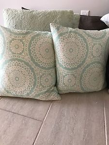2 pattern accent pillows