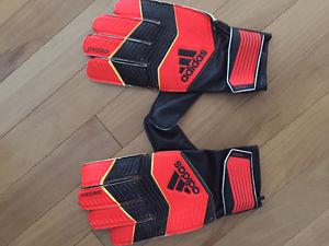 Adidas Predator Junior Goalkeeper Gloves