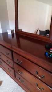 Beautilful Dresser w. Mirror and night table