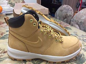 Brand new Nike manoa leather size 81/2