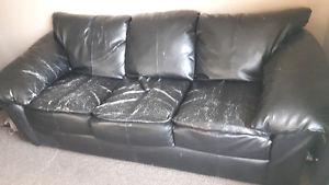 Couch and love seat for 75$