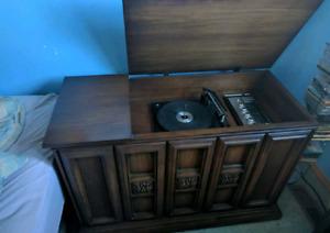 Deilcraft Avalon H Record Cabinet