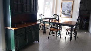 Dining Table and Hutch Solid wood (Forest green)