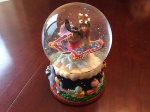 Disney Aladdin snow globe