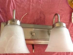 Double light sconce