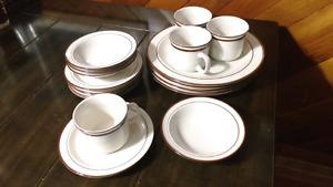 Elegance all collection Dish Set