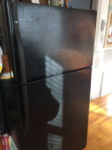 Full Size Kenmore fridge Black