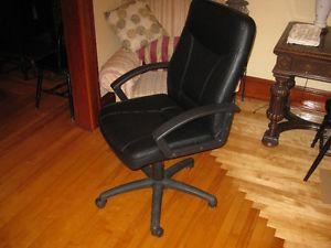 Highback office chair