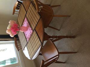 Kitchen table and 4 chairs