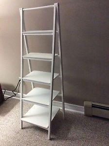 Ladder shelf