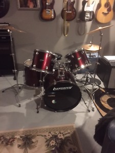 Ludwig Drum Set (everything included)