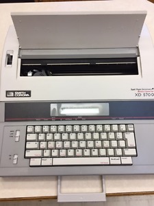 Old School - Electric Typewriter w Correction